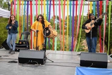 LA MUNICIPALIDAD REALIZÓ LA TERCERA EDICIÓN DEL FESTIVAL “DE CARA AL RÍO” EN EL BARRIO LA RIBERA