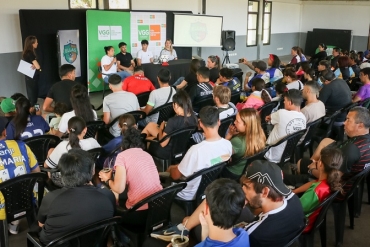 EL MUNICIPIO LLEVÓ A CABO UN CAMPUS DEPORTIVO A CARGO DE VANINA CORREA Y PROFESIONALES DE NEWELL’S Y ROSARIO CENTRAL