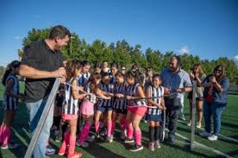 Club Atlético Timbuense inauguró la nueva cancha de césped sintético