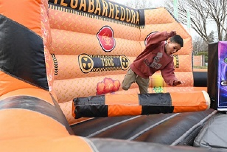 ESTE DOMINGO 23 DE AGOSTO, EL MUNICIPIO CELEBRA “EL DÍA DE LAS INFANCIAS” CON JUEGOS INFLABLES EN EL PARQUE REGIONAL