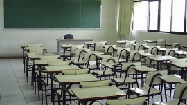 Empiezan las clases con paro y escuelas abiertas