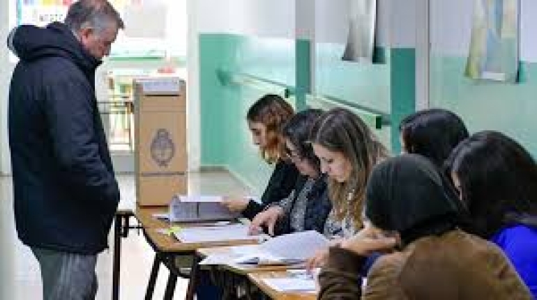 Elecciones 2025 EN VIVO: los comicios se desarrollan con normalidad en Santa Fe