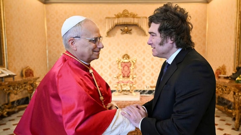 Milei se reunió con León XIV y el Papa le confirmó que visitará la Argentina