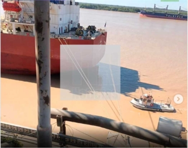 Hallan 500 kilos de cocaína en un barco que cargaba en Vicentin