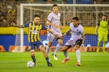 Central perdió 1-0 frente a Barracas en el Gigante de Arroyito,