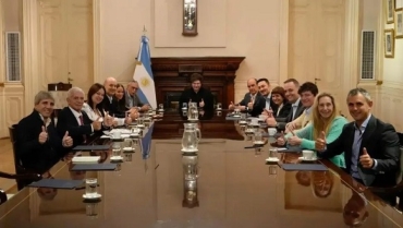Caso YPF: Milei convoca a su gabinete en la Rosada para elaborar la estrategia judicial