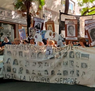 La conmemoración del 24 de marzo tuvo una masiva participación en Rosario