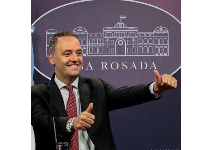 Caso Adorni: el fiscal solicitó informes sobre inmuebles y salidas del país