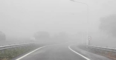 Alerta vial: Rosario amaneció bajo una densa niebla
