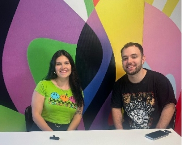 De los coros religiosos al ritmo tropical: la historia de Vicky, una artista que rompió el molde con su cumbia