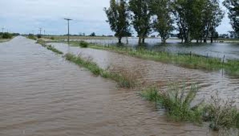 Inundaciones en el interior de PBA: vecinos denuncian canales tapados