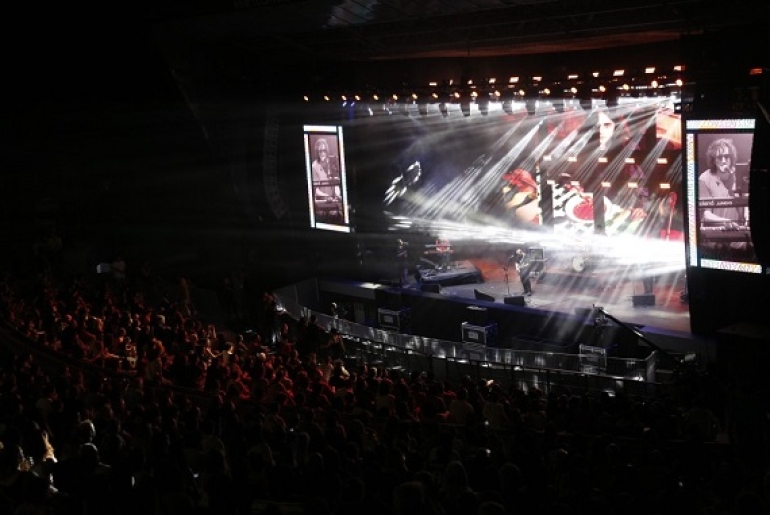 Festival FARO: Se vivió una fiesta con miles de personas desde el Monumento hasta el Parque Urquiza