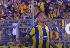Central le ganó a Barracas 2 a 0 en el Gigante de Arroyito