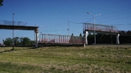 Cayó un puente en Circunvalación y Lagos por la embestida de un camión