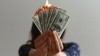 El d&oacute;lar minorista se dispara a un r&eacute;cord y el minorista ya supera los $1.515