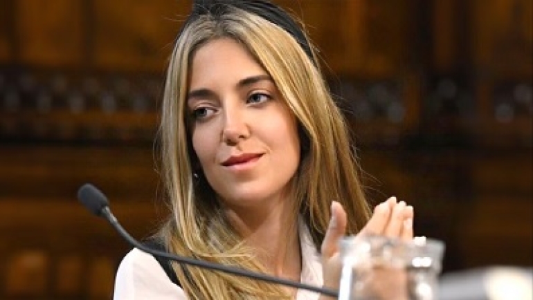 Escándalo de ANDIS: Renunció una funcionaria de Economía involucrada. Se encontró USD 700 mil en su casa