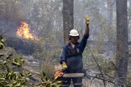 Incendio contenido en Puerto Patriada pero las condiciones de peligro no se modificaron