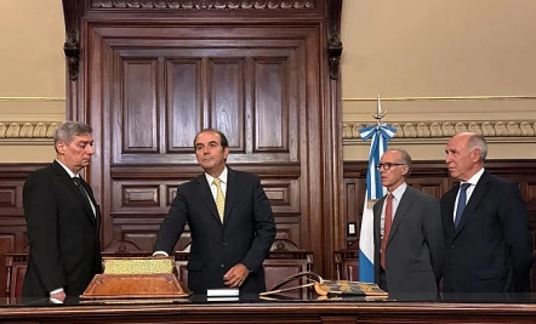 Juró García Mansilla como integrante de la Corte Suprema