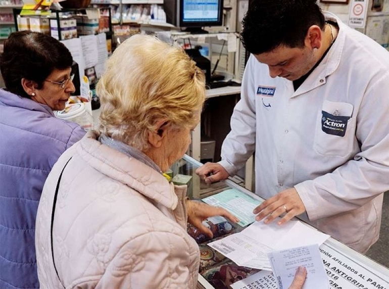 Jubilados: Harán un trámite obligatorio para tener medicamentos gratuitos