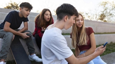 Control digital: España prohibirá el acceso a las redes sociales a menores de 16 años