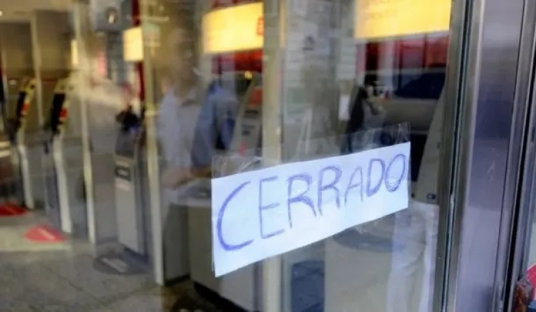 Bancos cerrados por el día del bancario