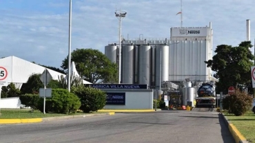 Crisis Alimenticias: Peligran empleos en Nestlé, frigoríficos y agrícolas