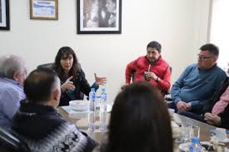 Natalia de la Sota le rompe el frente gremial a Schiaretti y Llaryora