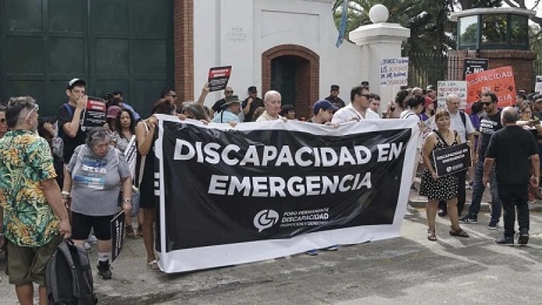 Un juez federal ordenó reintegrar las pensiones por discapacidad en todo el país