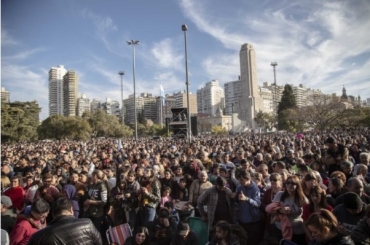 Estelares, Bhavi y Sofi Gazzaniga encabezan un festival gratuito este sábado en el Parque Nacional a la Bandera
