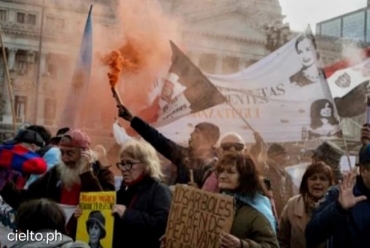 Rosariazo por los jubilados