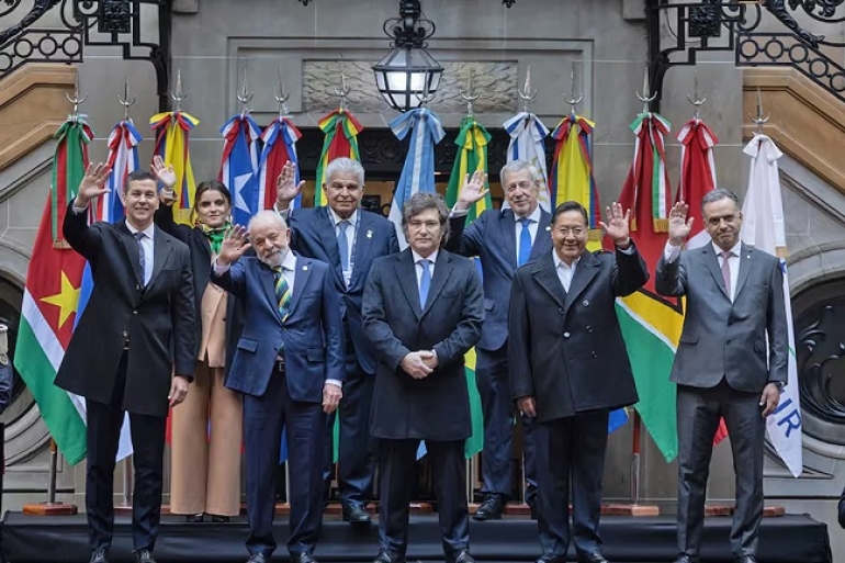 Milei pidió mayor apertura comercial al Mercosur o sale del bloque