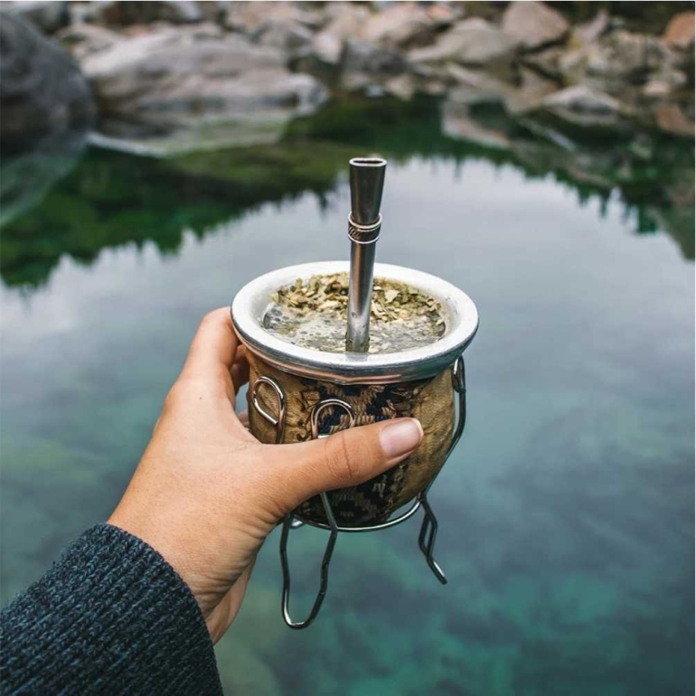 Yerba mate: Caputo generó un cruce entre Misiones y Corrientes por una medida