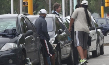 La Legislatura tratará la ley para prohibir cuidacoches