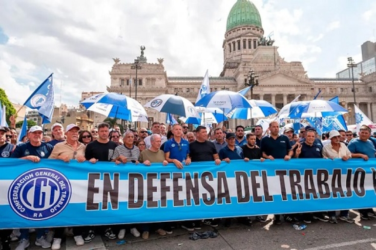 Paros a la francesa: La CGT descartó huelga de 36 horas y anunció la construcción de un plan de lucha