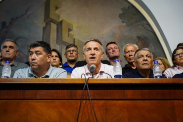 La CGT destacó el éxito del paro: se detuvo más del 90% de la actividad y “recién empieza el plan de acción”