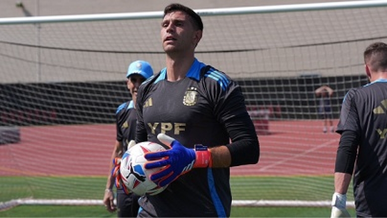 Dibu Martínez: "Faltó corazón; menos mal que no jugamos la Finalissima"