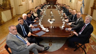 Milei recibió a los gobernadores y pidió apoyo para el presupuesto 2026 y las reformas