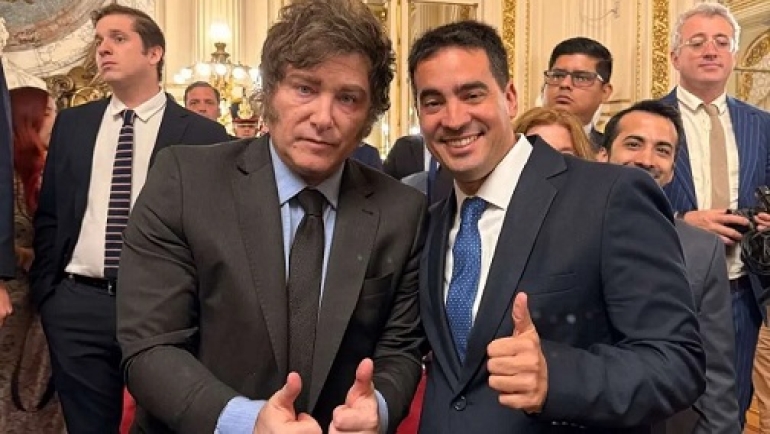 Javier Milei designó como nuevo vocero presidencial a Adrián Ravier