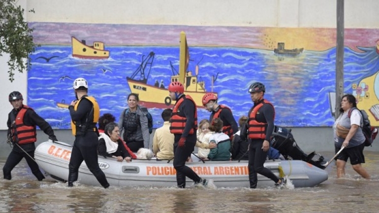Intendente de Bahía Blanca: “Sé que está viniendo mucha ayuda, hay mucha gente solidaria”