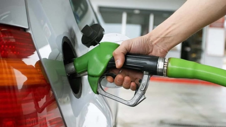 Combustibles con aumento de precios en Rosario