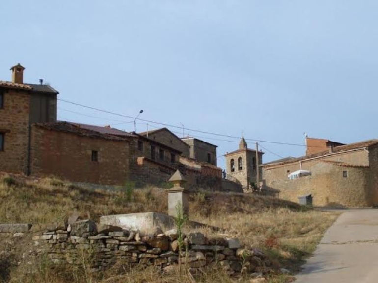 Un pueblo de España busca familias para vivir gratis y ofrece trabajo estable