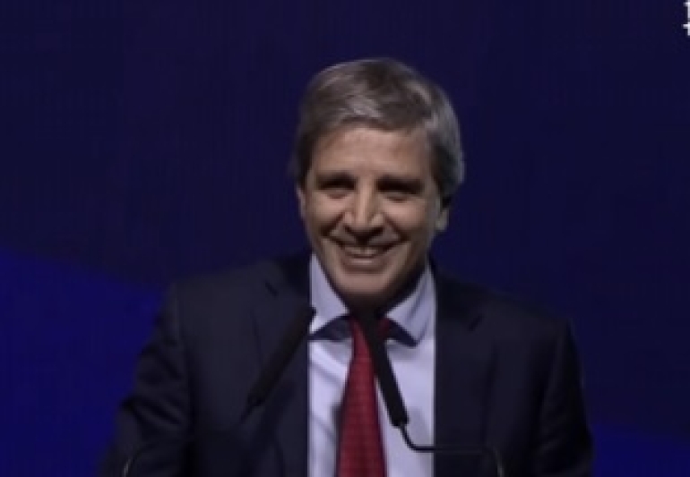 Caputo contra la izquierda: "Son parásitos mentales"